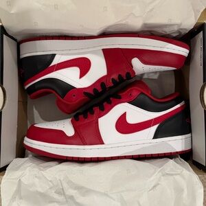 NEW, Jordan Air 1 Low ‘Reverse Black Toe’ Men’s 9.5